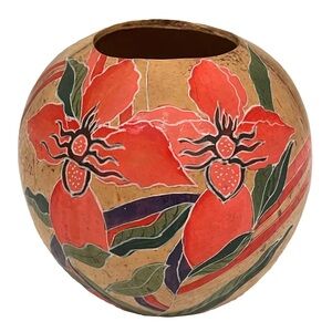 1980's Handcrafted Painted
Malaysian Vase